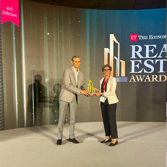 Mindspace Madhapur wins Commercial Project - Business/IT Park at the ET Real Estate Awards 2025