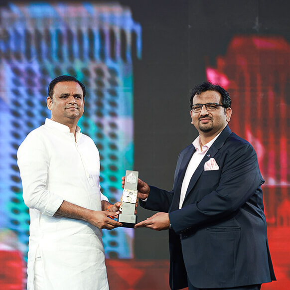 K Raheja Corp’s Cignus receives the ‘Iconic Luxury Commercial Project’ recognition at the ET NOW Realty Conclave & Awards – West India 2026