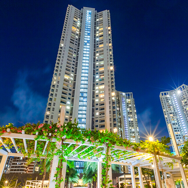 The amazing rebound of uber-luxury real estate